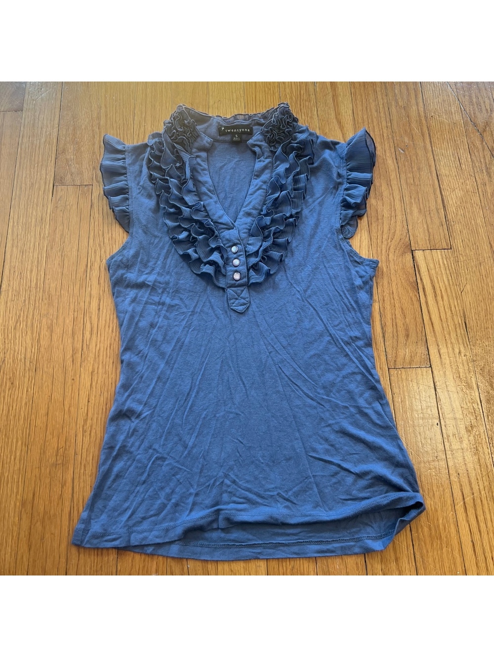 Vintage Y2K forever 21 coquette ruffle button up office siren